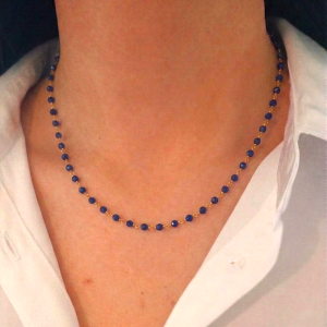 Chaine fine acier parsemée de lapislazuli